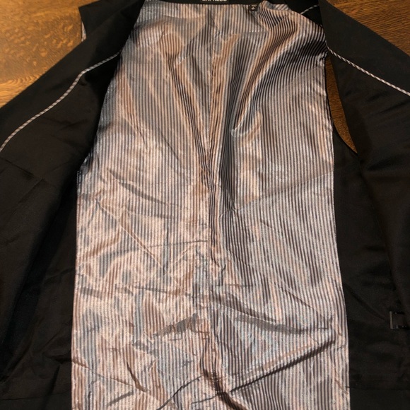 Express Vest - Picture 3 of 4